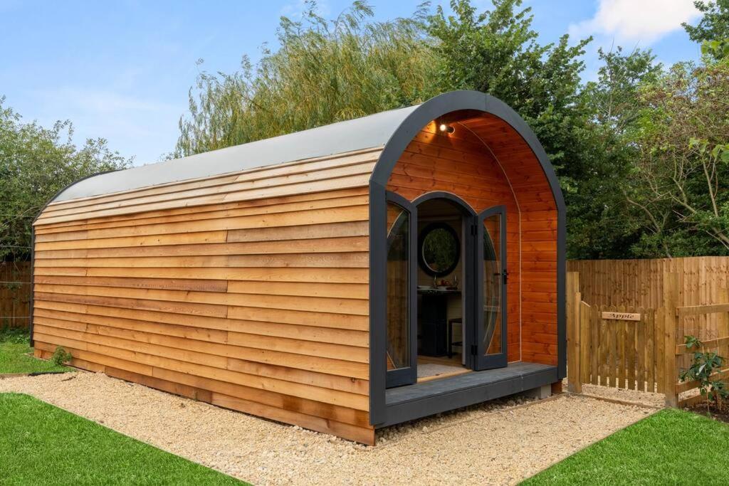 Alderton Apple - Luxury Cabin In The Cotswolds别墅 外观 照片