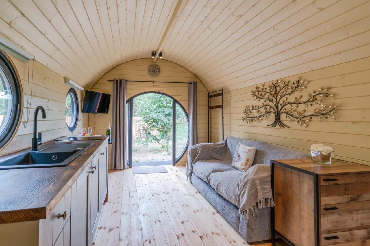 Alderton Apple - Luxury Cabin In The Cotswolds别墅 外观 照片