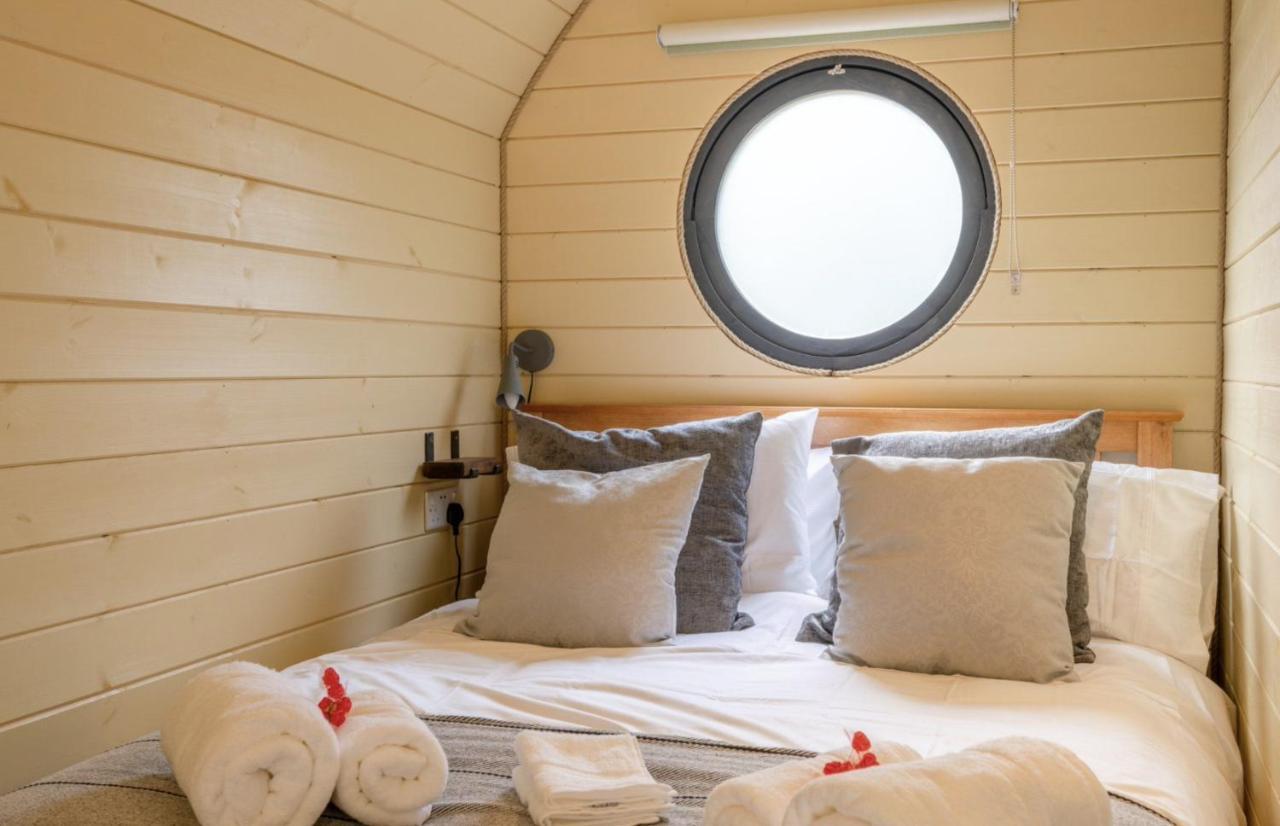 Alderton Apple - Luxury Cabin In The Cotswolds别墅 外观 照片